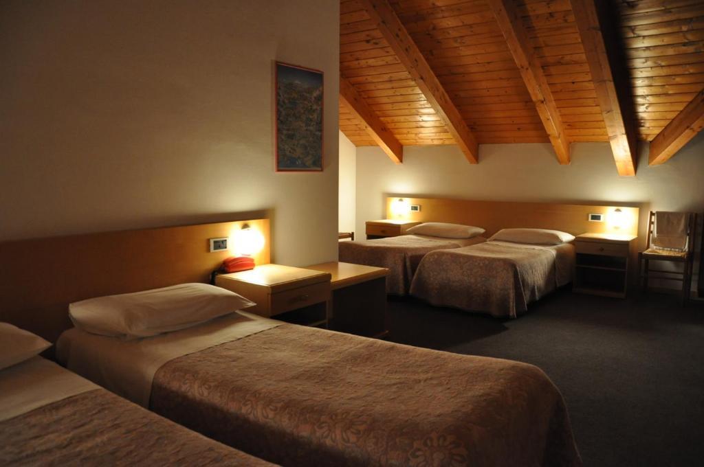 Hotel Ideal Sarche di Calavino Δωμάτιο φωτογραφία