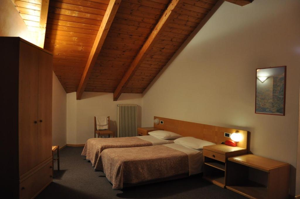 Hotel Ideal Sarche di Calavino Δωμάτιο φωτογραφία